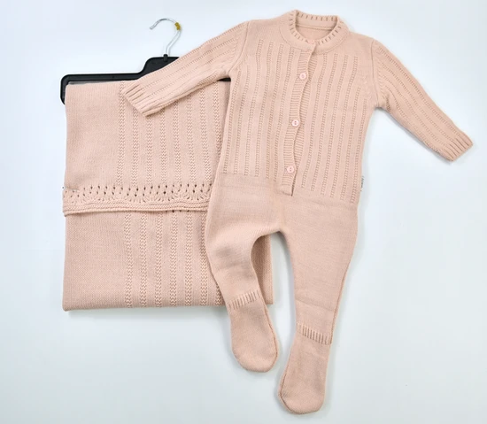 סט אפרסקי קלאסי של TAFYY כולל אוברול וסמיכה