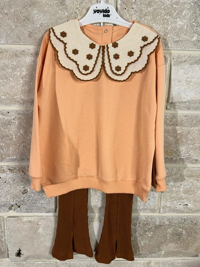 טרינינג מבית VOVIDO בצבע אפרסקי עם טייץ